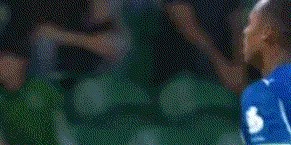 法甲领头羊1-2遭葡超第2逆转，派尚飙世界波难救主，86分钟遭绝杀