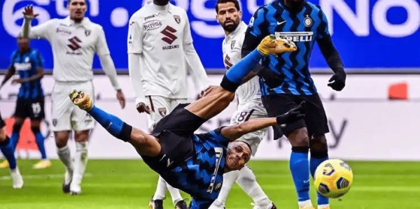 周日020 意甲强弱对决：萨索洛主场残阵保平VS国际米兰客场稳胜，争冠与守势博弈