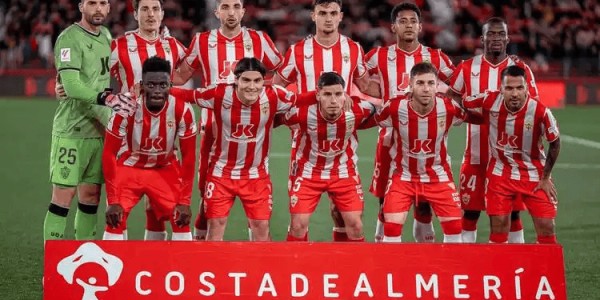 德甲争冠关键战：勒沃库森主场迎击斯图加特 不败金身能否延续