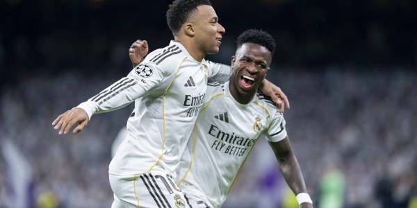 皇马5连胜登顶！阿韦洛亚救主还是姆巴佩封神？真相是1+1＞2！