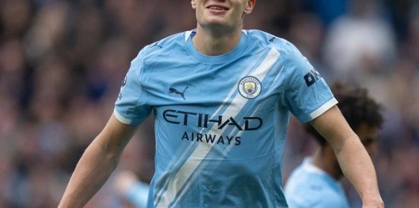 哈兰德回开云归锋线，曼城进攻再度提速